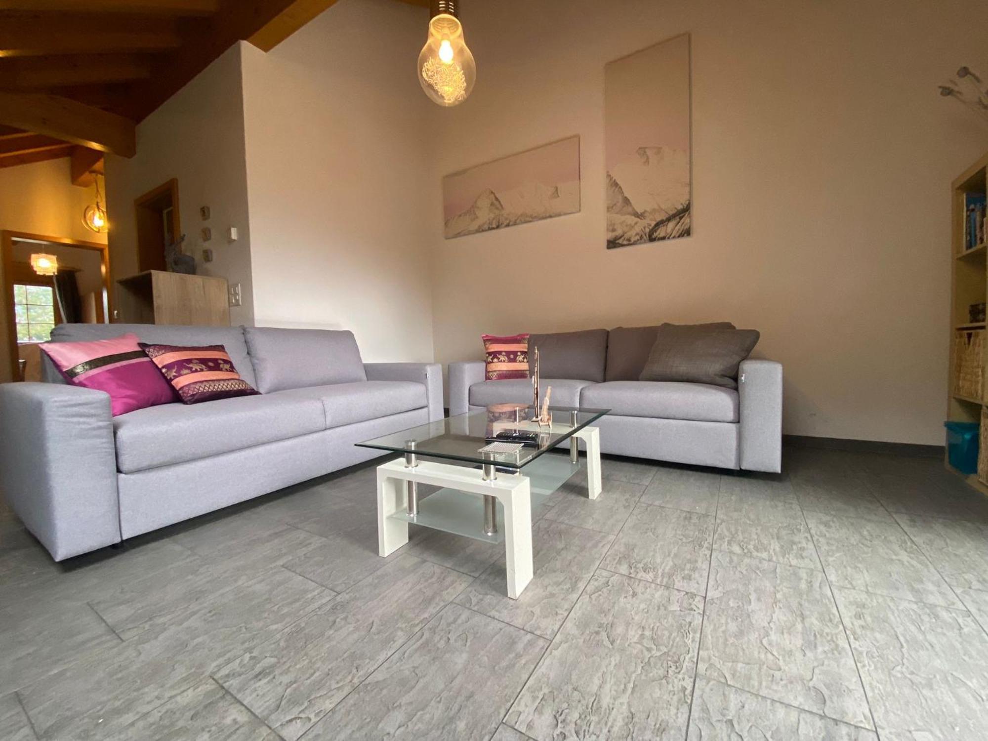 Ferienwohnung Charming Penthouse Lauterbrunnen Exterior foto