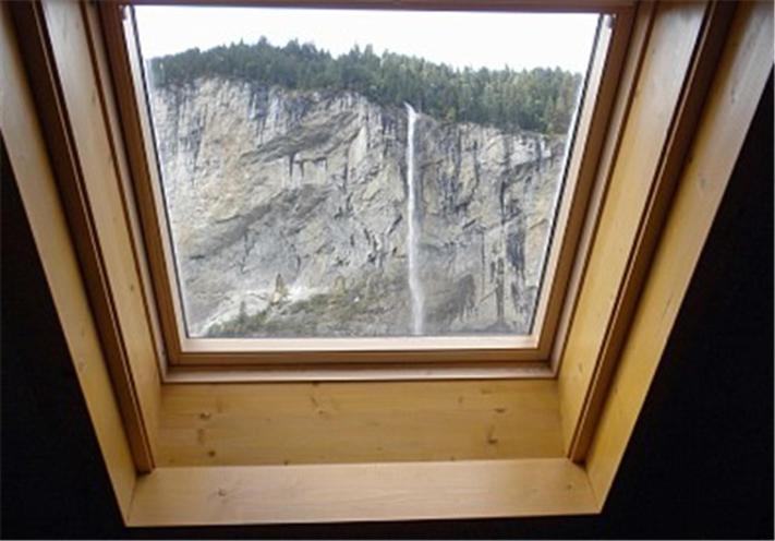 Ferienwohnung Charming Penthouse Lauterbrunnen Zimmer foto