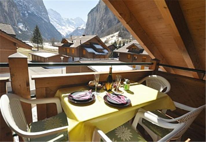 Ferienwohnung Charming Penthouse Lauterbrunnen Zimmer foto