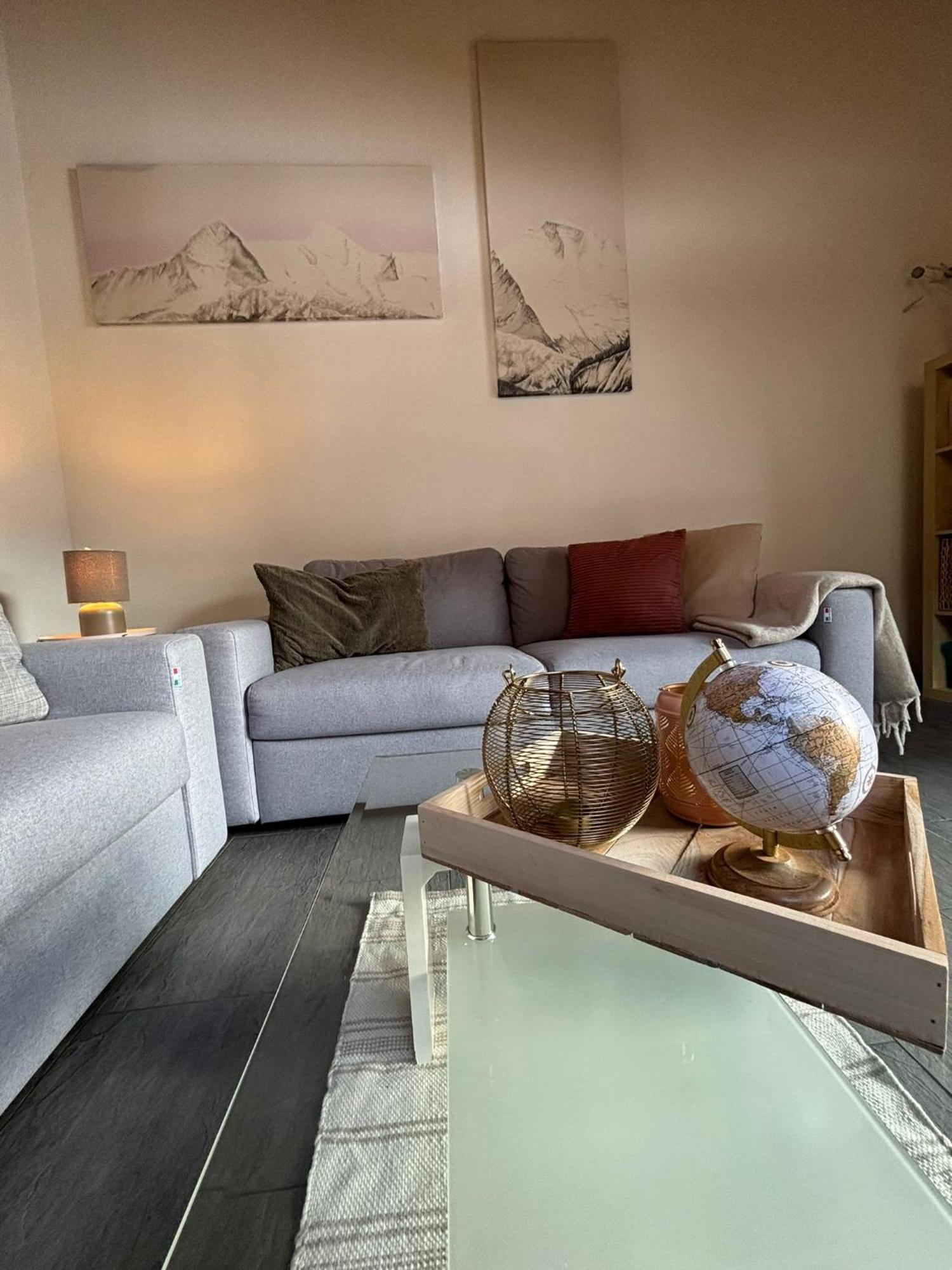 Ferienwohnung Charming Penthouse Lauterbrunnen Exterior foto